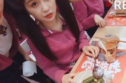 娱乐吃瓜君虞书欣,娱乐吃瓜界的“小作精”，揭秘娱乐圈幕后故事