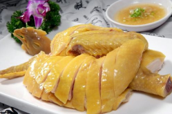 家常白切鸡的制作过程,传统粤菜的制作秘籍与美味分享