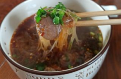牛肉粉丝汤,牛肉粉丝汤的制作与营养解析