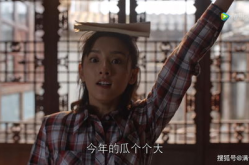 为了吃瓜吃进了娱乐圈,意外吃瓜入娱乐圈的奇幻旅程